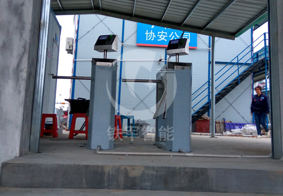 三輥閘道閘機(jī)工程