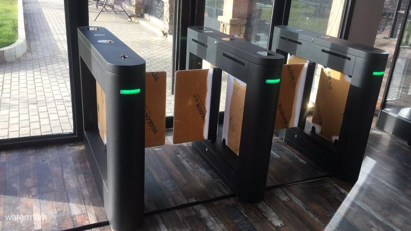 寧夏大武口區中華奇石山景區烤漆小擺閘項目