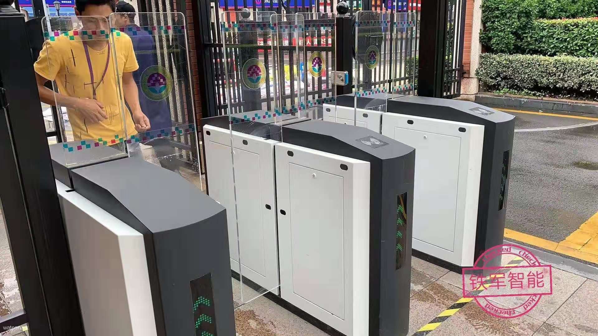 康橋國(guó)際學(xué)校華東校區(qū)烤漆平移閘案例