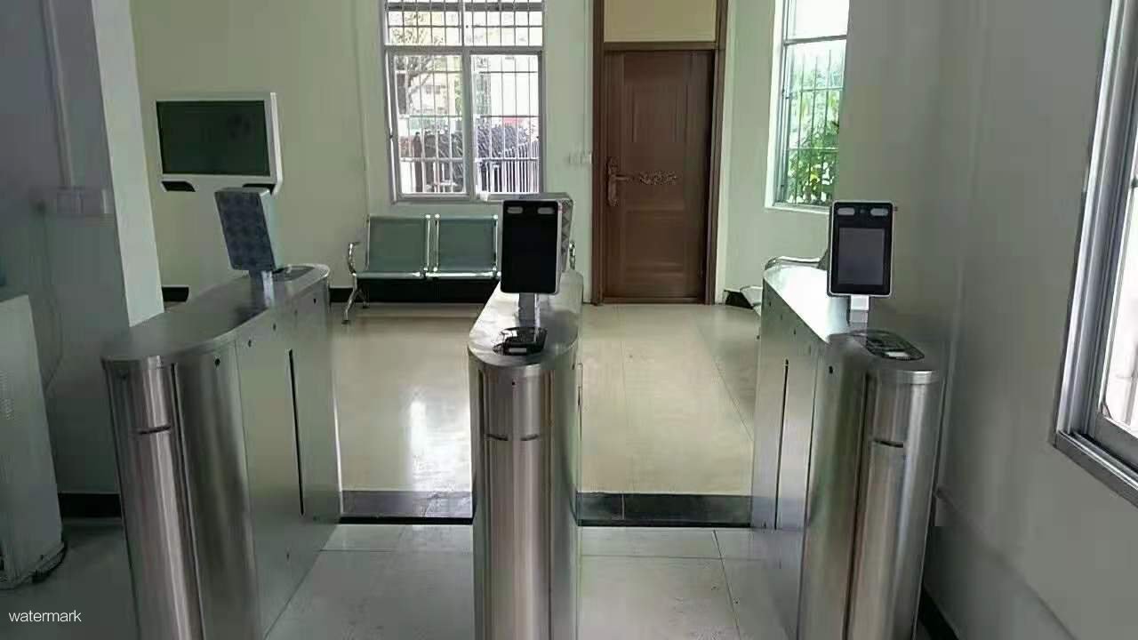 挑選人臉識別閘機的注意事項