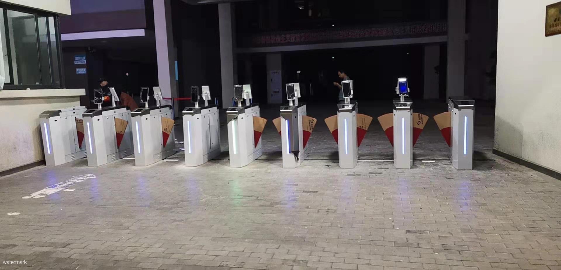 智能門(mén)禁閘機(jī)為校園生活帶來(lái)哪些便利