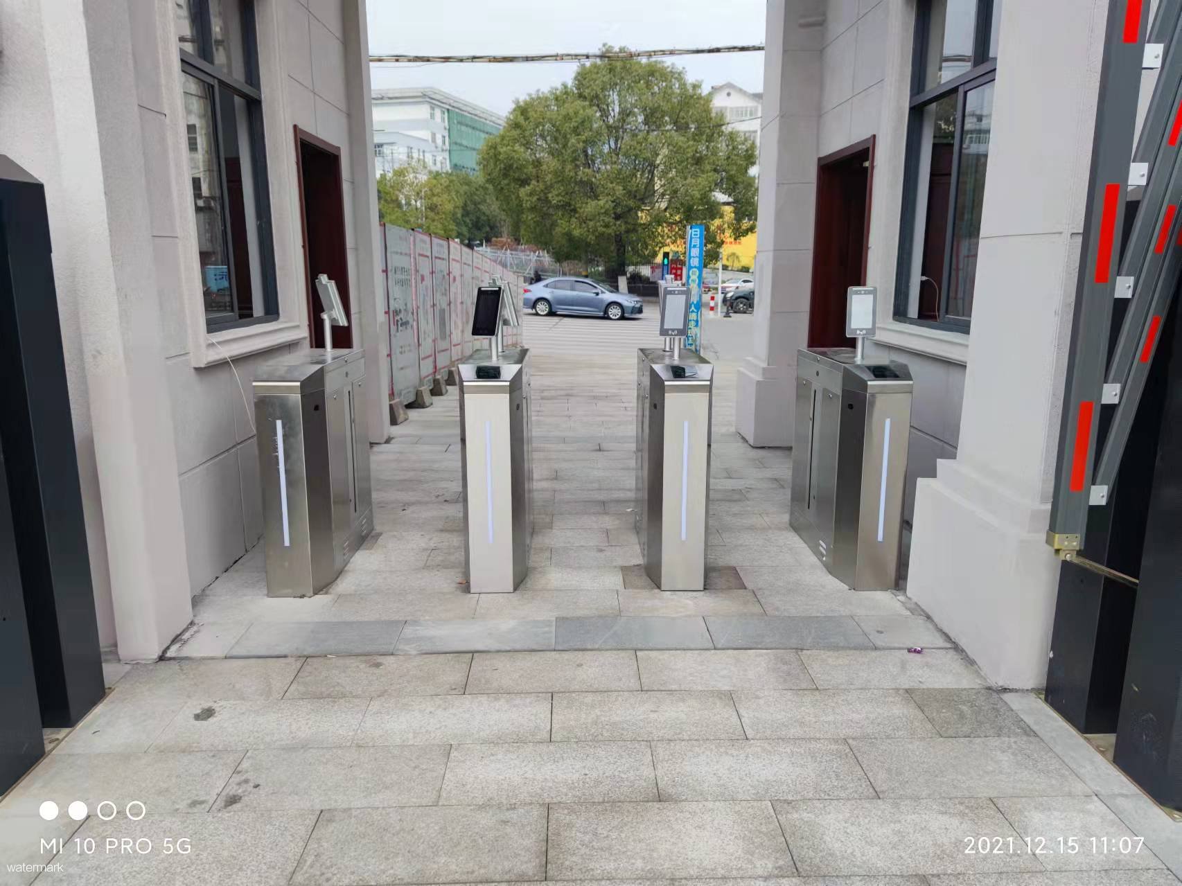 1689131255161078.jpg 61b99a47c0ccc.jpg