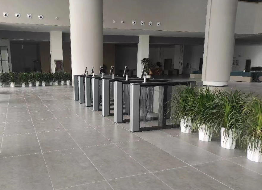 智慧校園通道閘門禁系統(tǒng)的發(fā)展過(guò)程