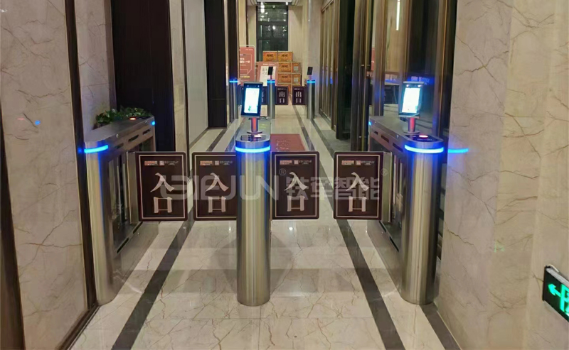 校園宿舍出入口安裝人臉識別閘機的好處