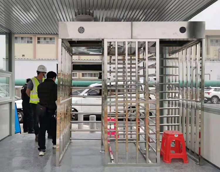 1729754261865558.jpg 工地閘機.jpg