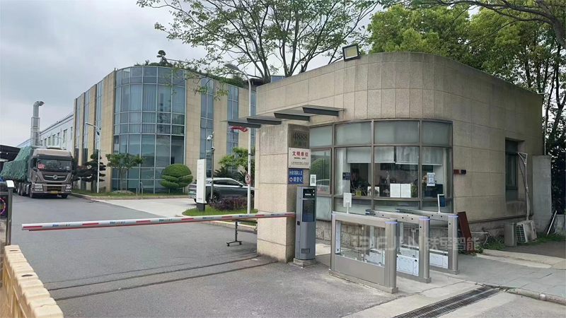 安裝在戶外的人行通道閘如何做好防水和防曬？