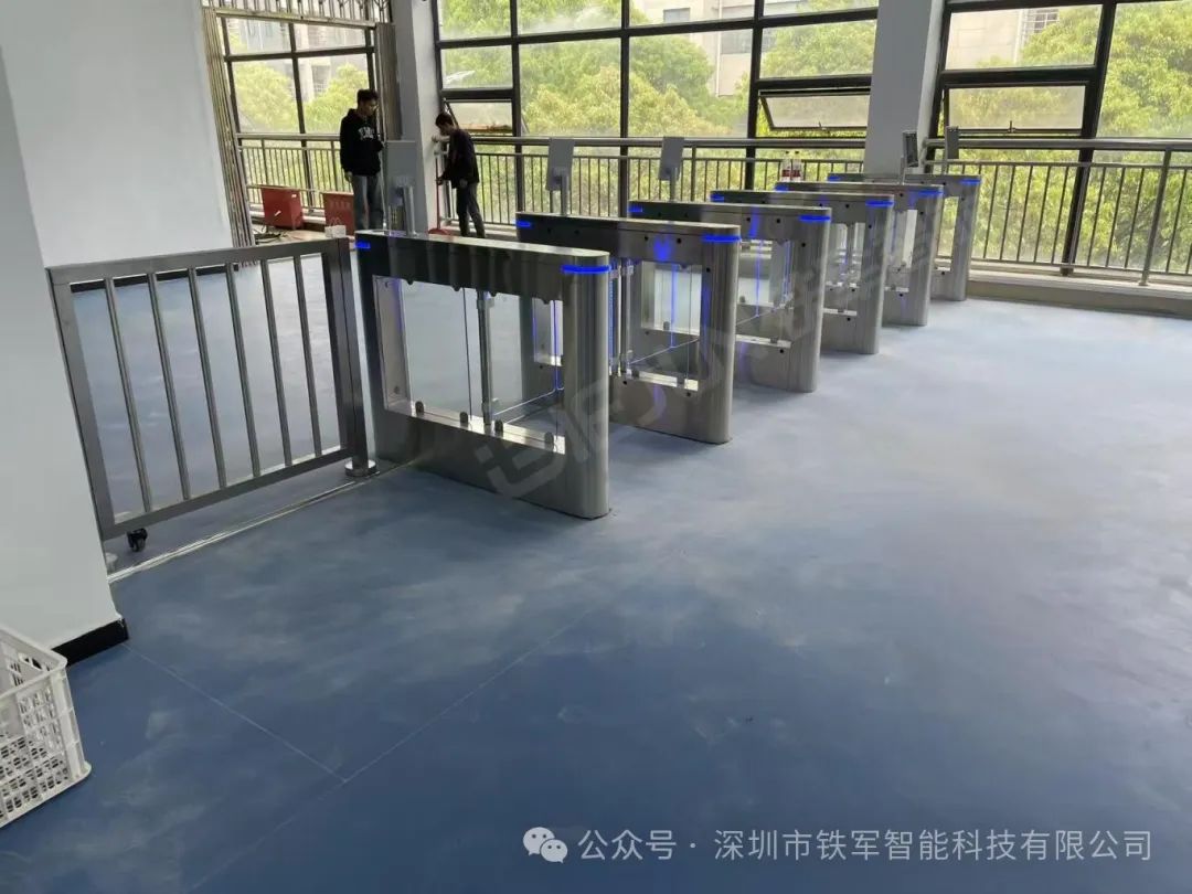 國家“211工程，雙一流高校”貴州大學(xué)上線鐵軍智能閘機