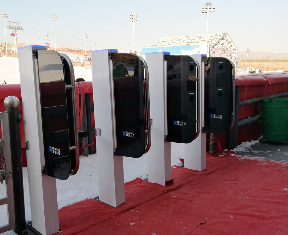 1758246917611749.jpg 1.jpg