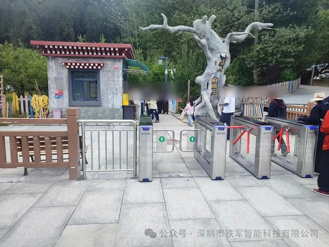 景區(qū)檢票口閘機(jī)檢票方案廠家：鐵軍智能的實(shí)時(shí)客流統(tǒng)計(jì)與科學(xué)依據(jù)