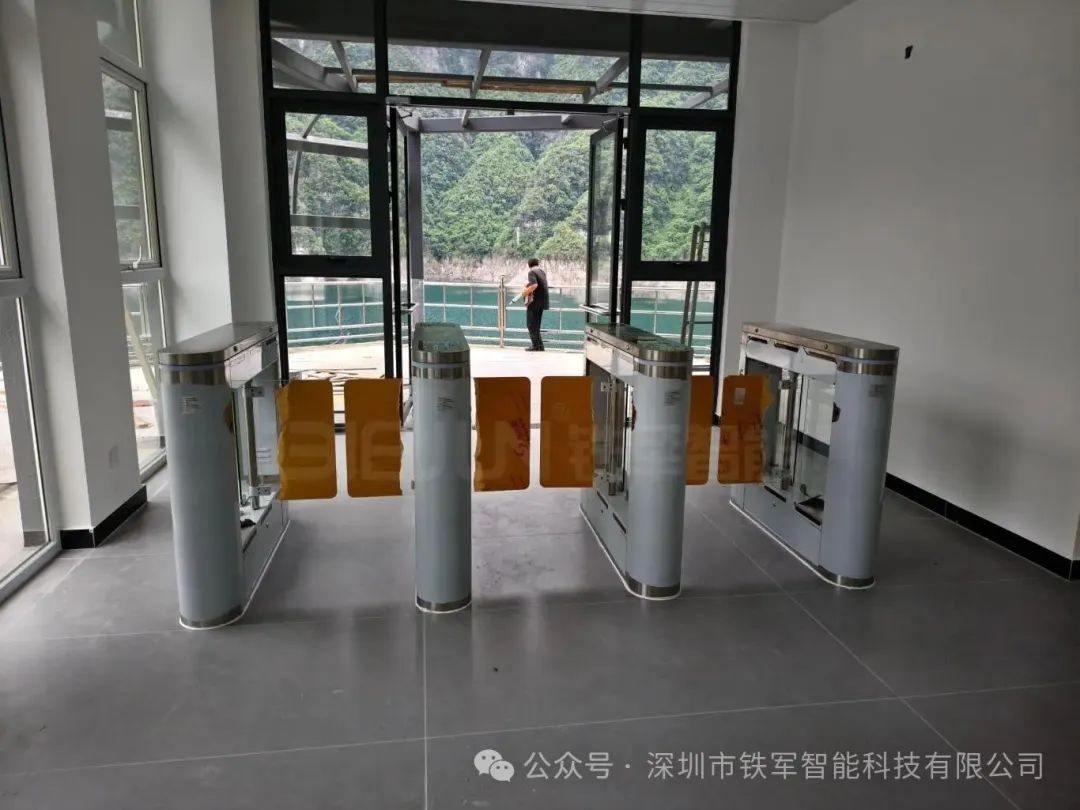 智能自助檢票三輥閘在景區的應用特點